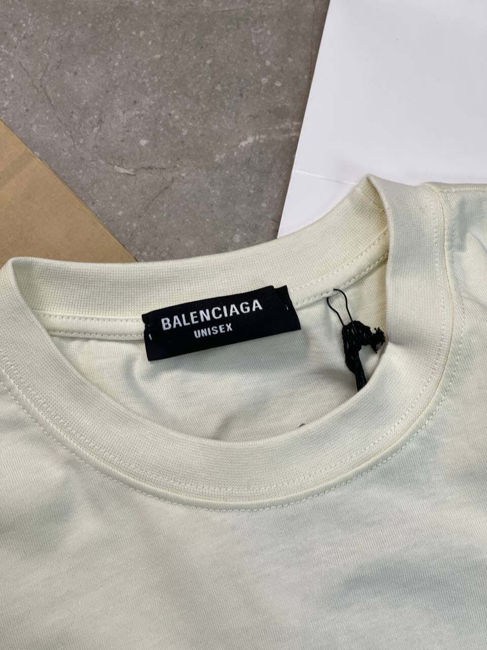 Футболка Balenciaga — фото 9