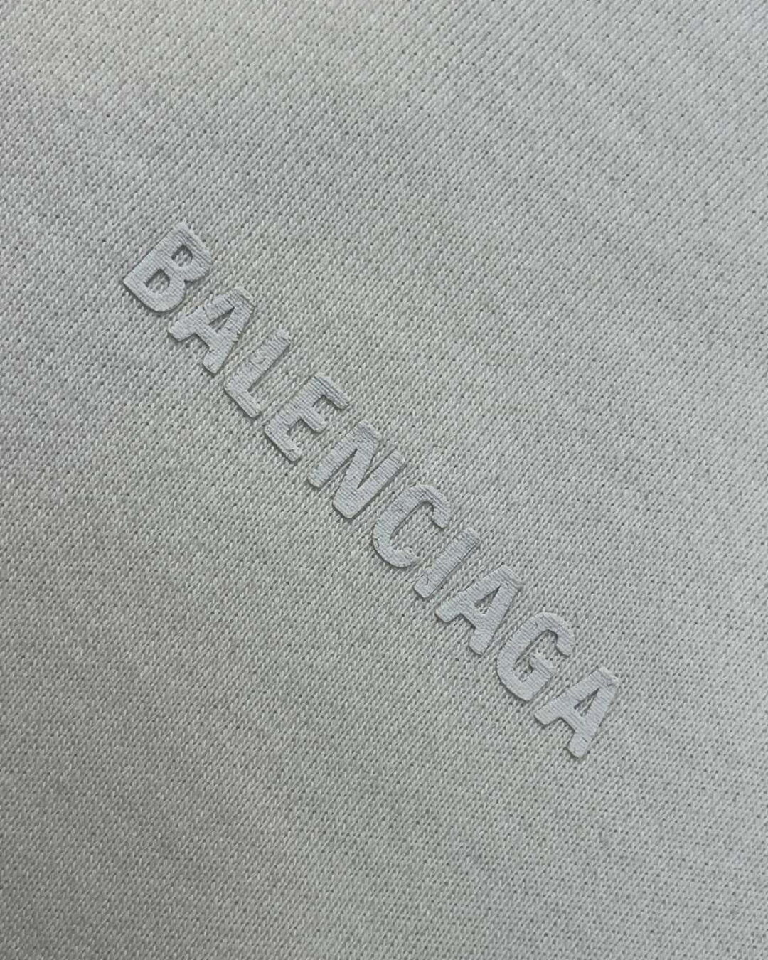 Худи Balenciaga — изображение 8