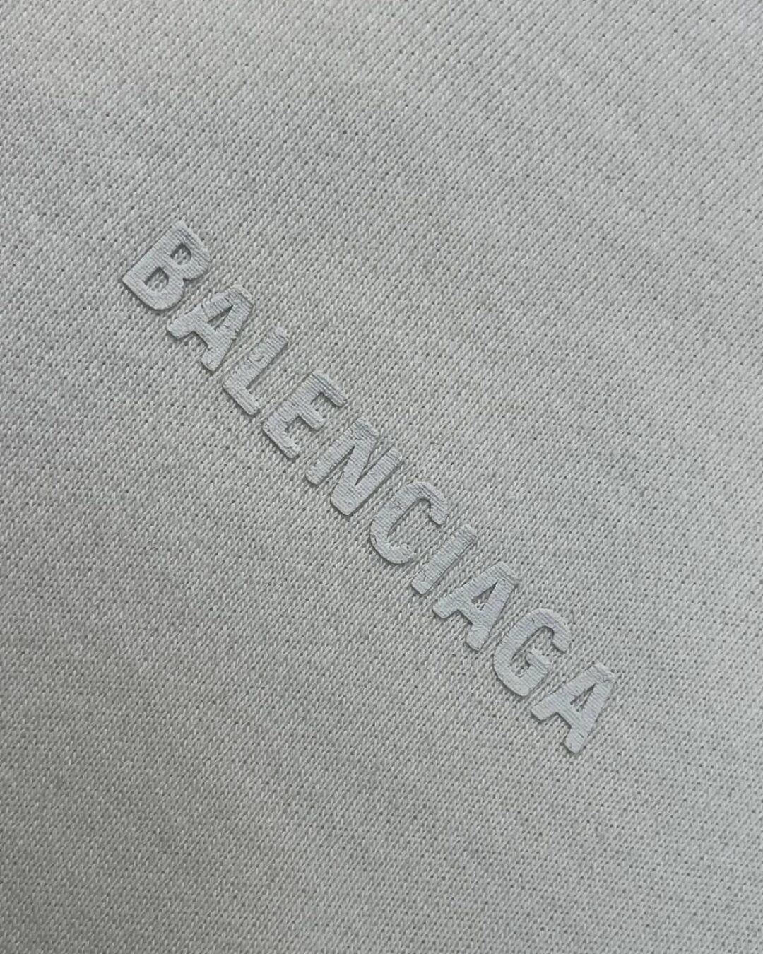 Худи Balenciaga — изображение 8
