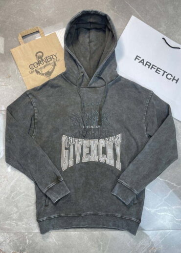 Худи Givenchy