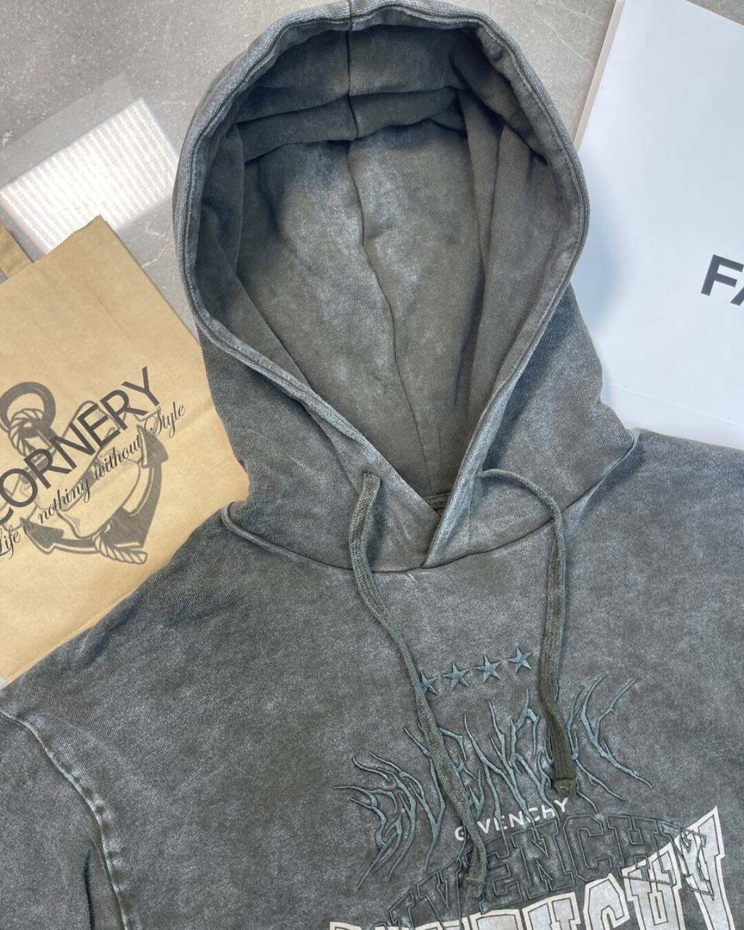 Худи Givenchy — изображение 3