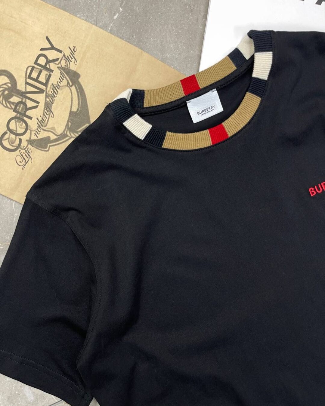 Футболка Burberry — изображение 3