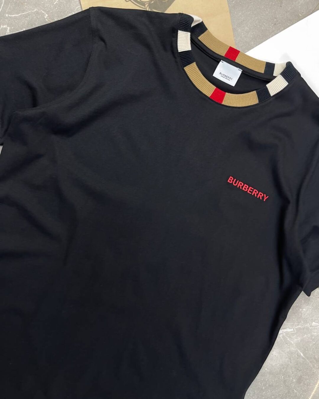 Футболка Burberry — изображение 5