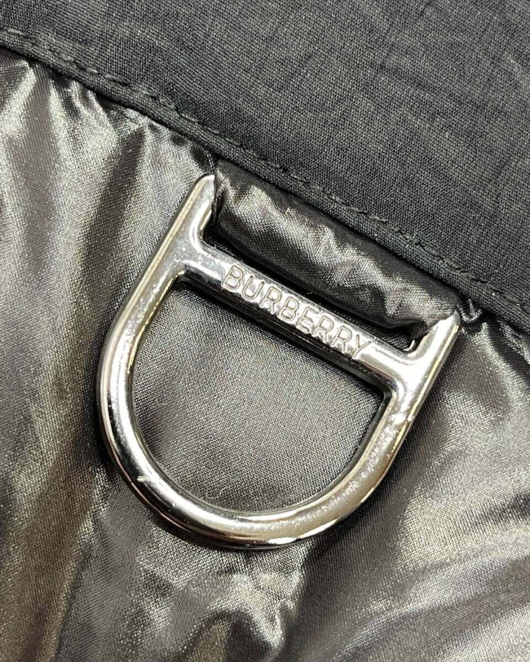 Пуховик Burberry — изображение 6