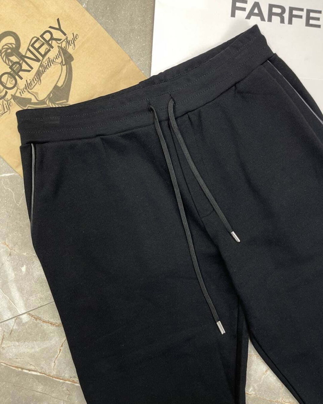 Спортивные штаны Tom Ford — изображение 4