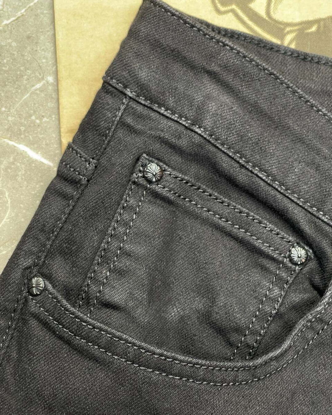 Джинсы Chrome Hearts — изображение 6