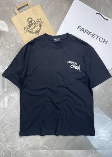 Футболка Balenciaga