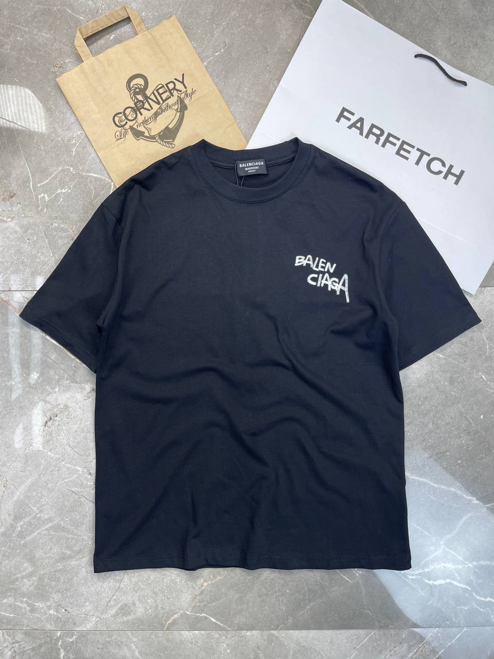 Футболка Balenciaga