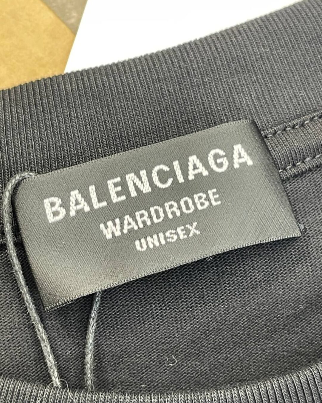 Футболка Balenciaga — изображение 5
