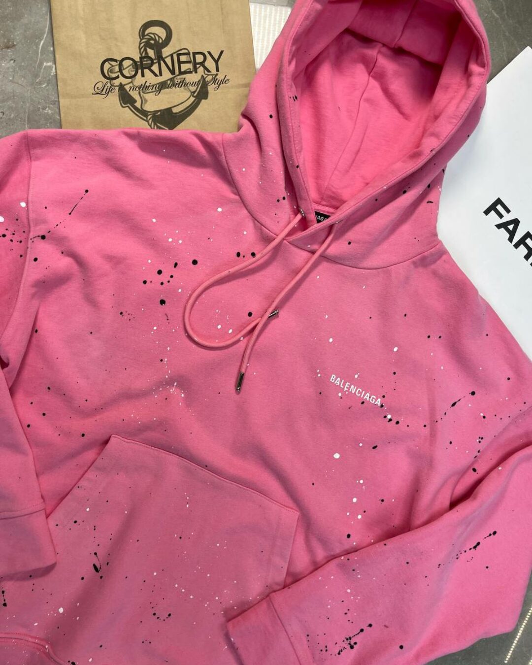 Худи Balenciaga — изображение 3