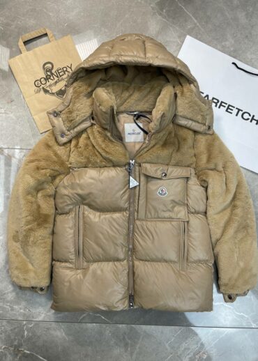 Пуховик Moncler