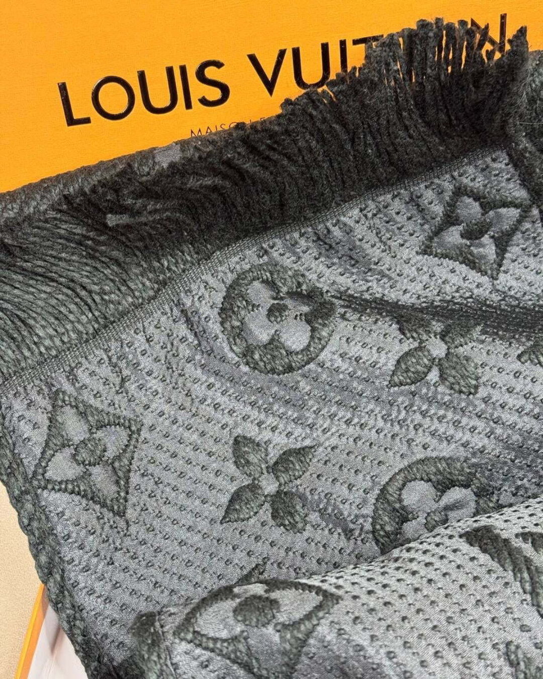Шарф Louis Vuitton — изображение 8