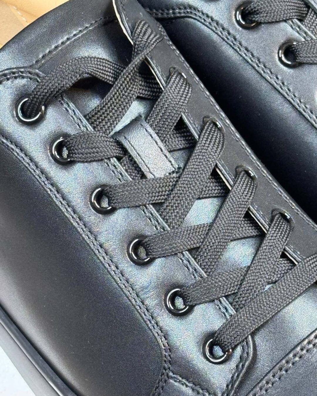 Кеды Christian Louboutin — изображение 4