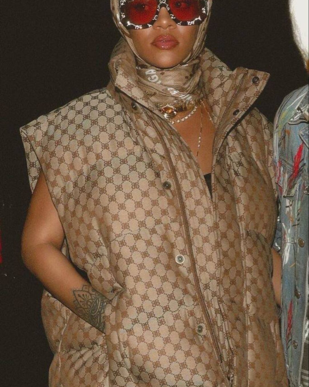 Жилет Balenciaga — изображение 3