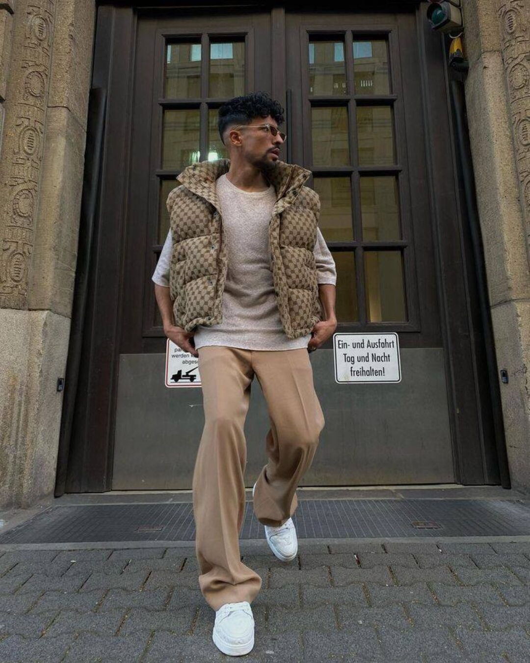 Жилет Balenciaga — изображение 2