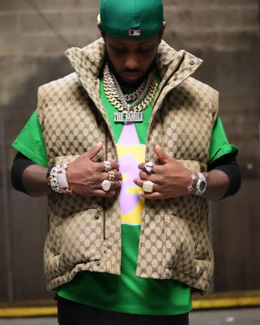 Жилет Balenciaga — изображение 4