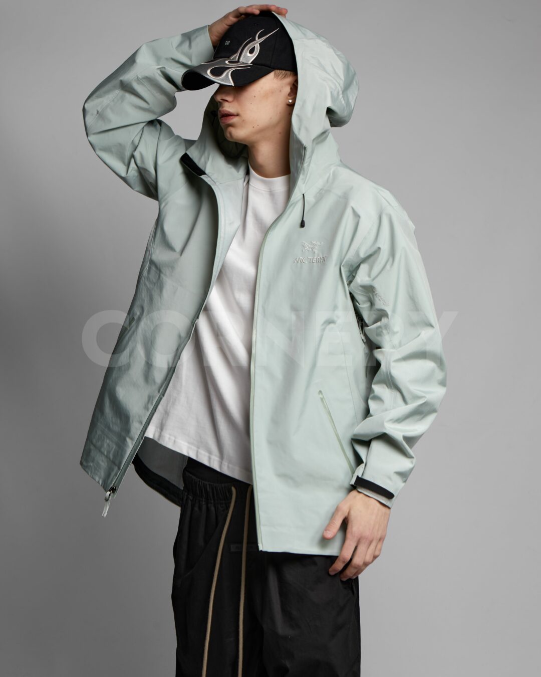 Ветровка Arcteryx
