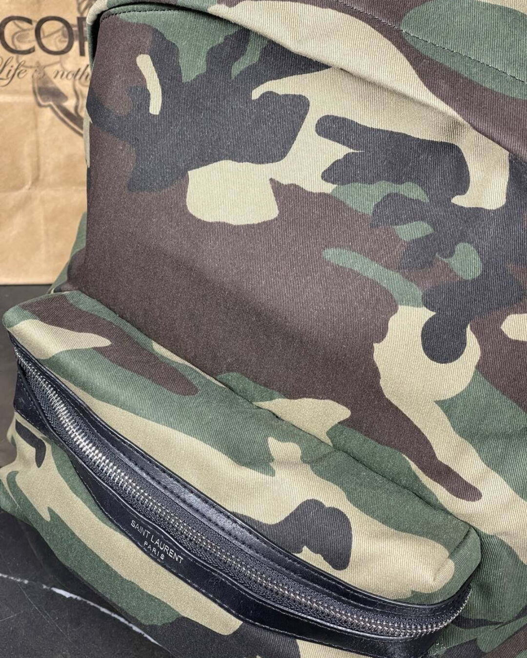 Рюкзак Yves Saint Laurent — изображение 2