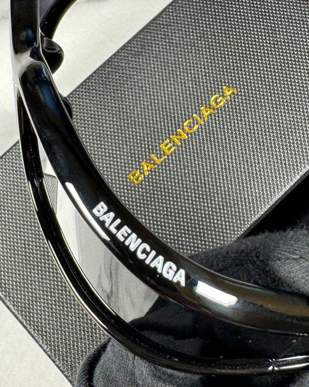 Очки Balenciaga — изображение 7