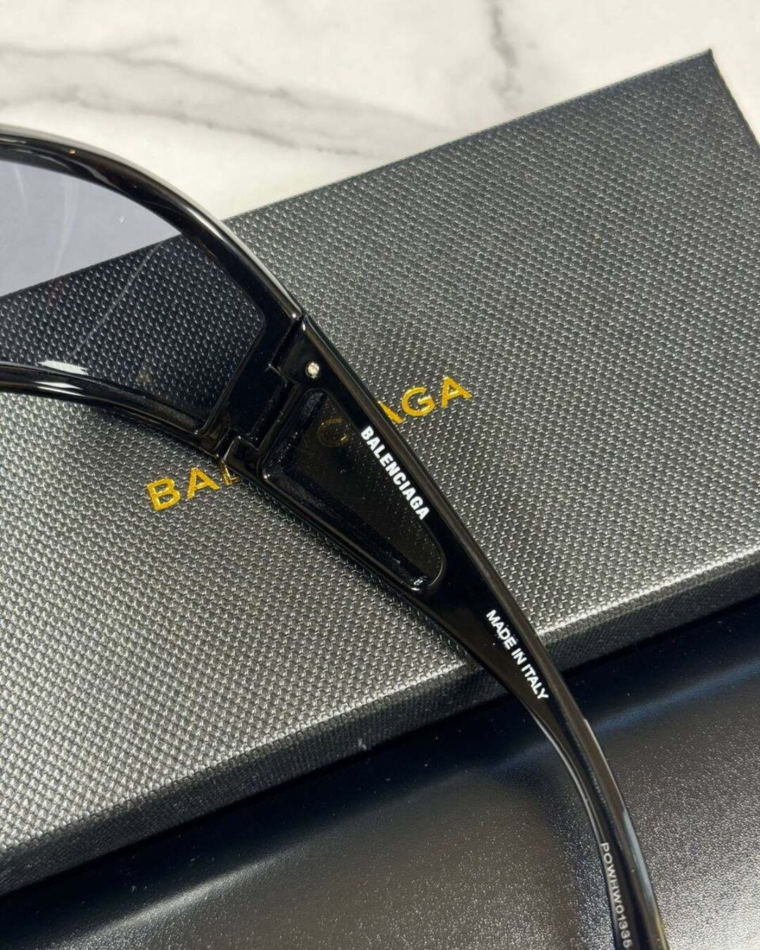 Очки Balenciaga — изображение 5