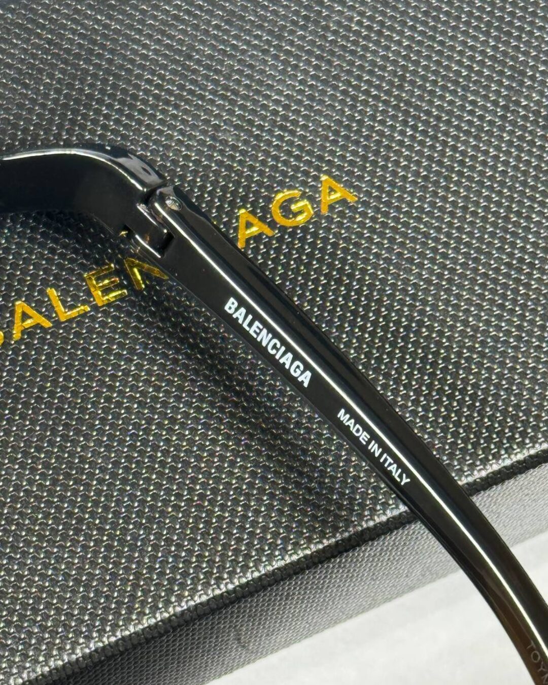 Очки Balenciaga — изображение 4