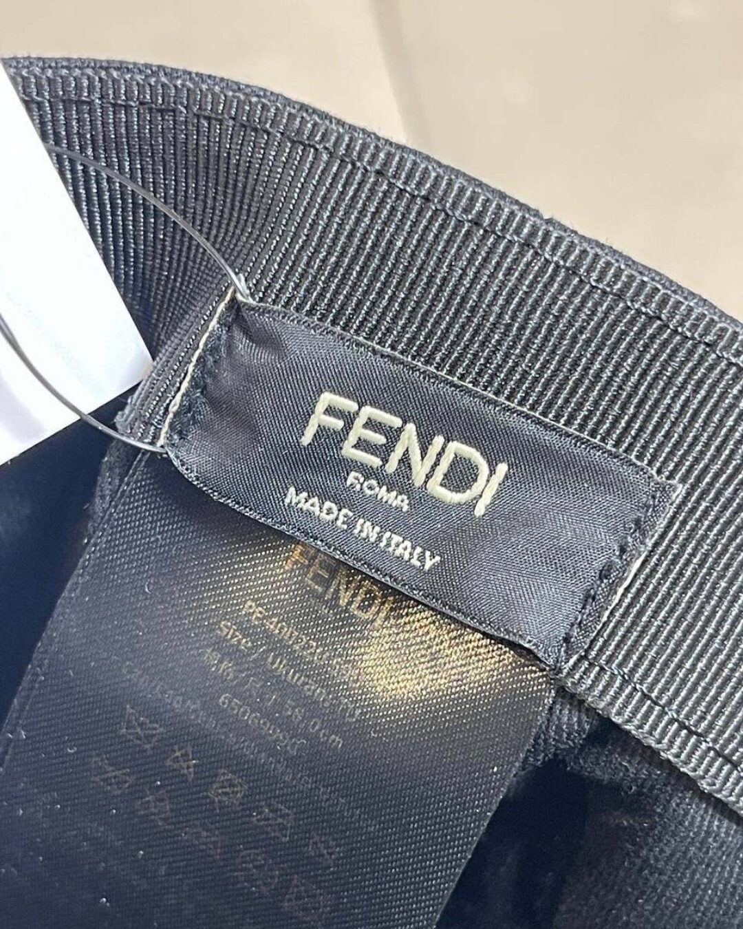 Кепка Fendi — изображение 4