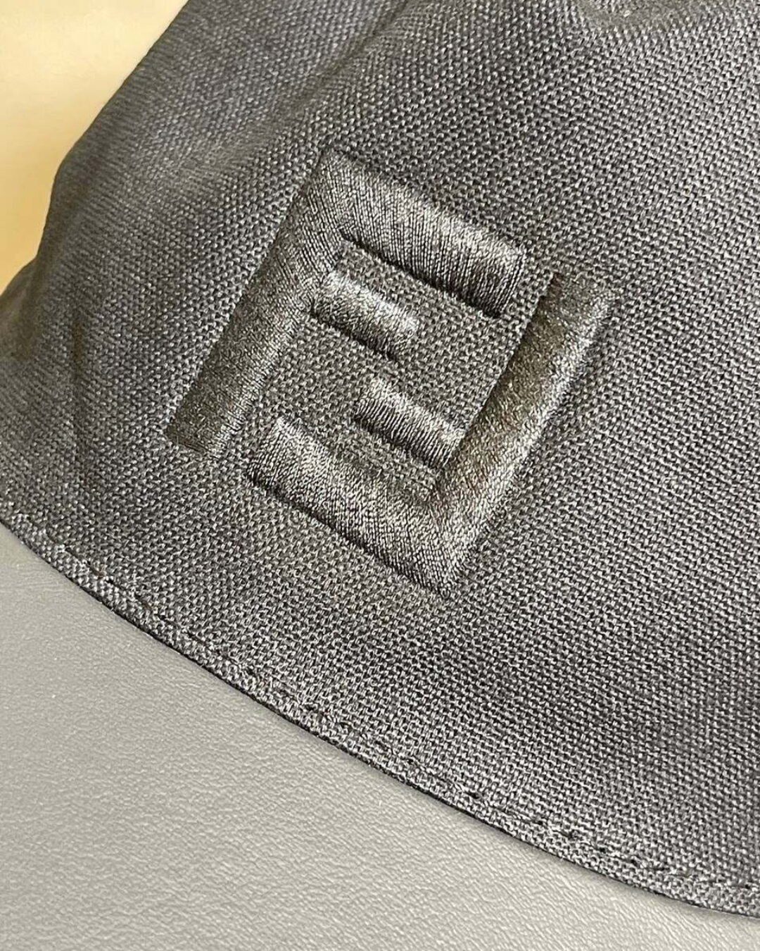 Кепка Fendi — изображение 6