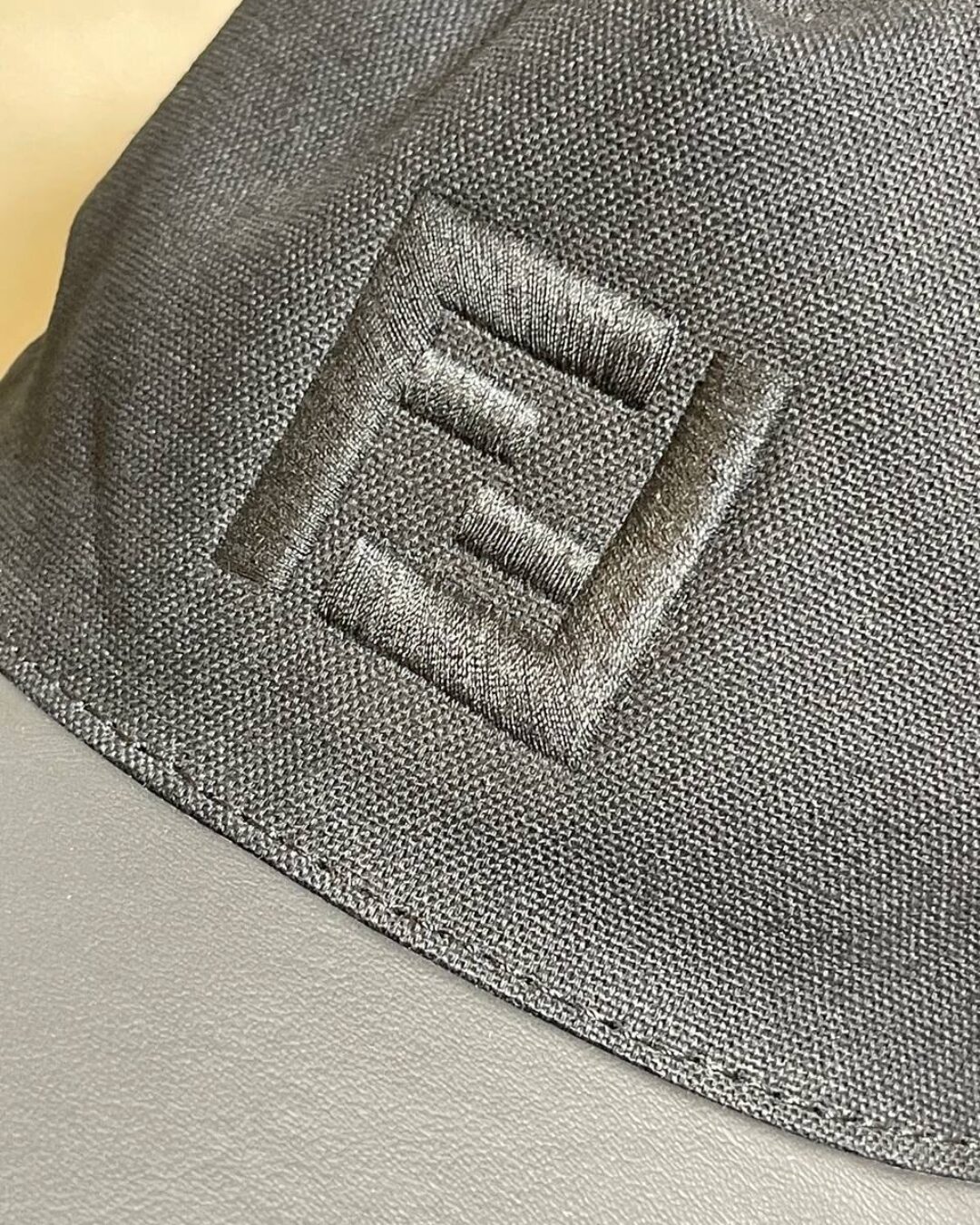 Кепка Fendi — изображение 6
