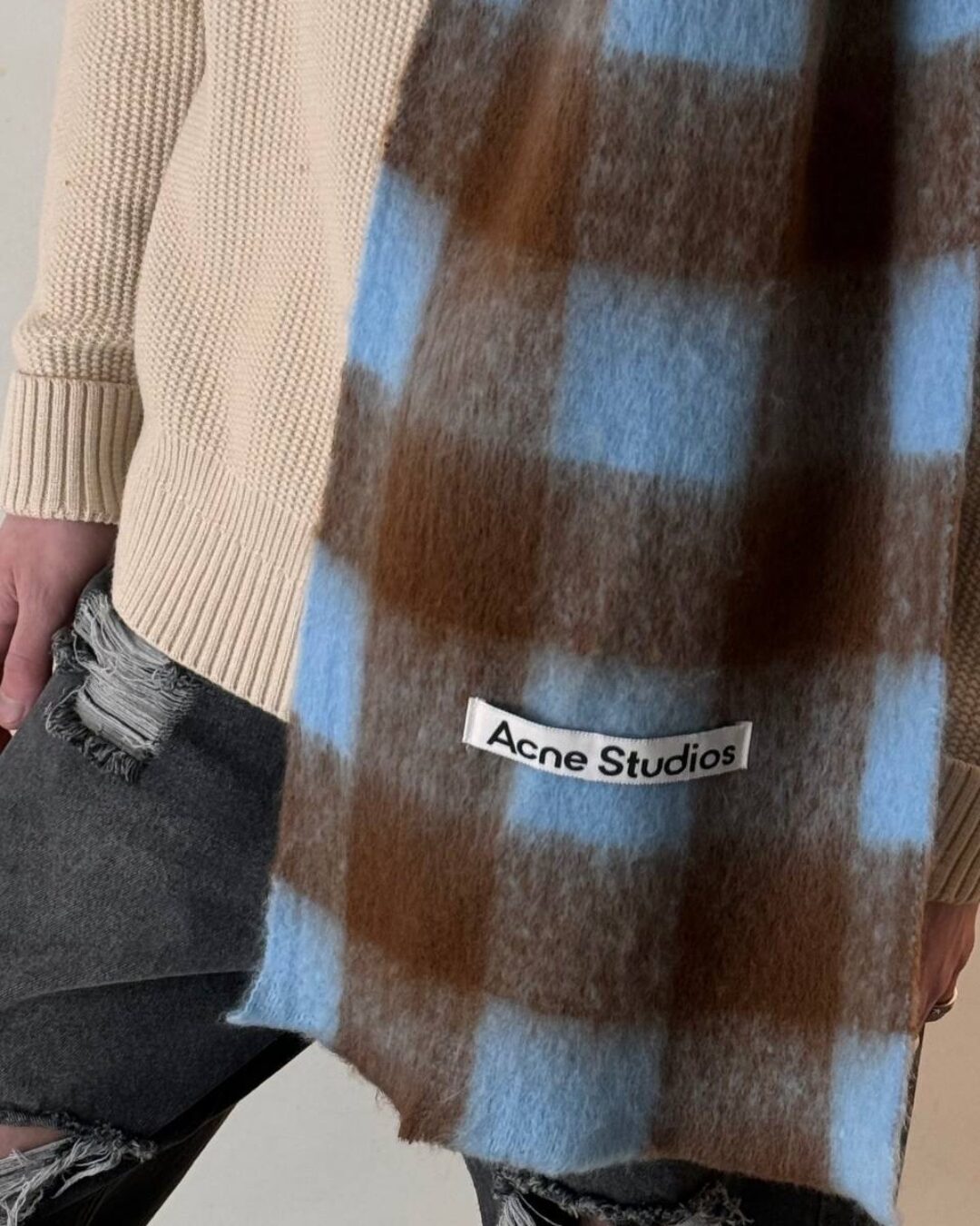 Шарф Acne Studios — изображение 8