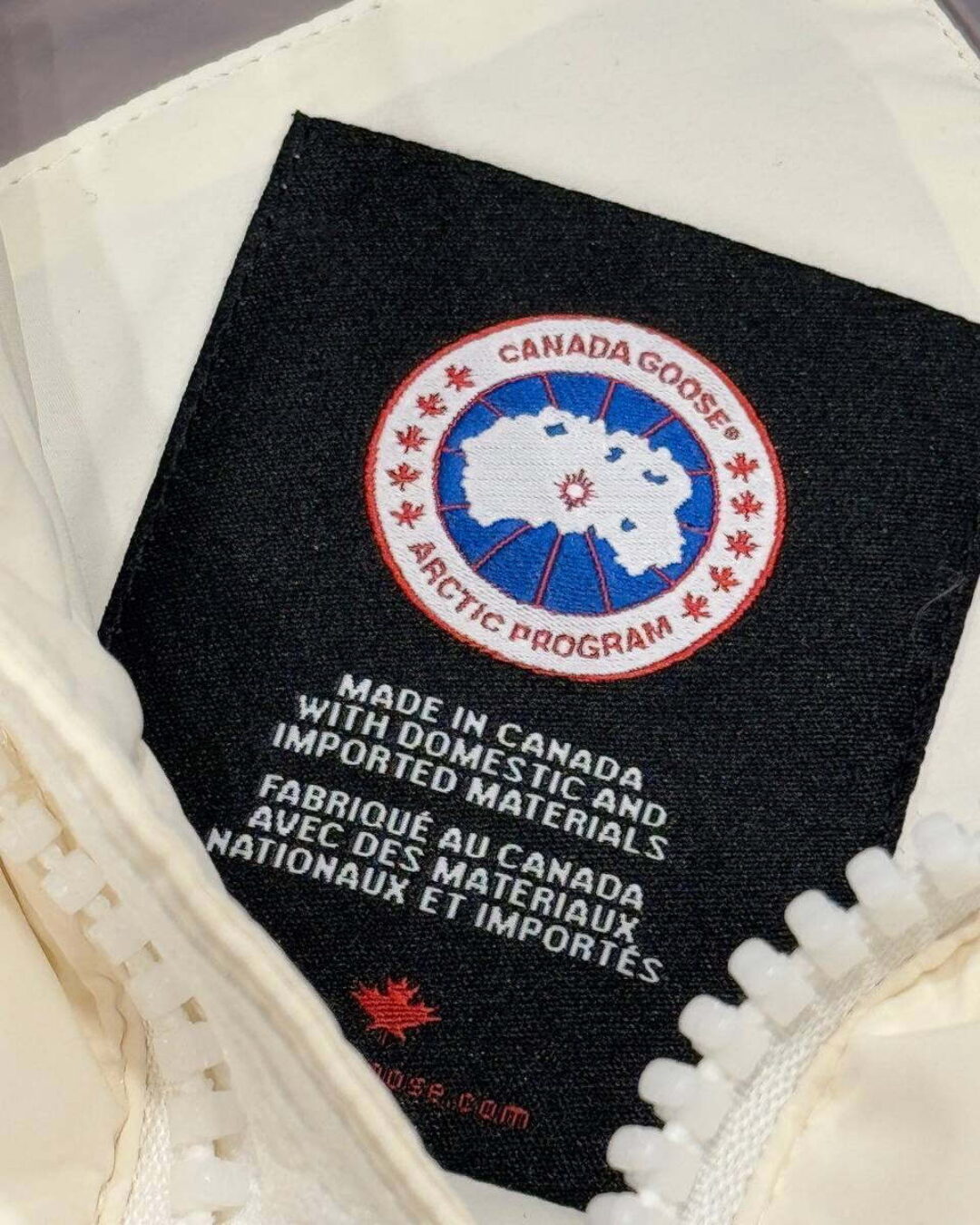 Жилет Canada Goose — изображение 8