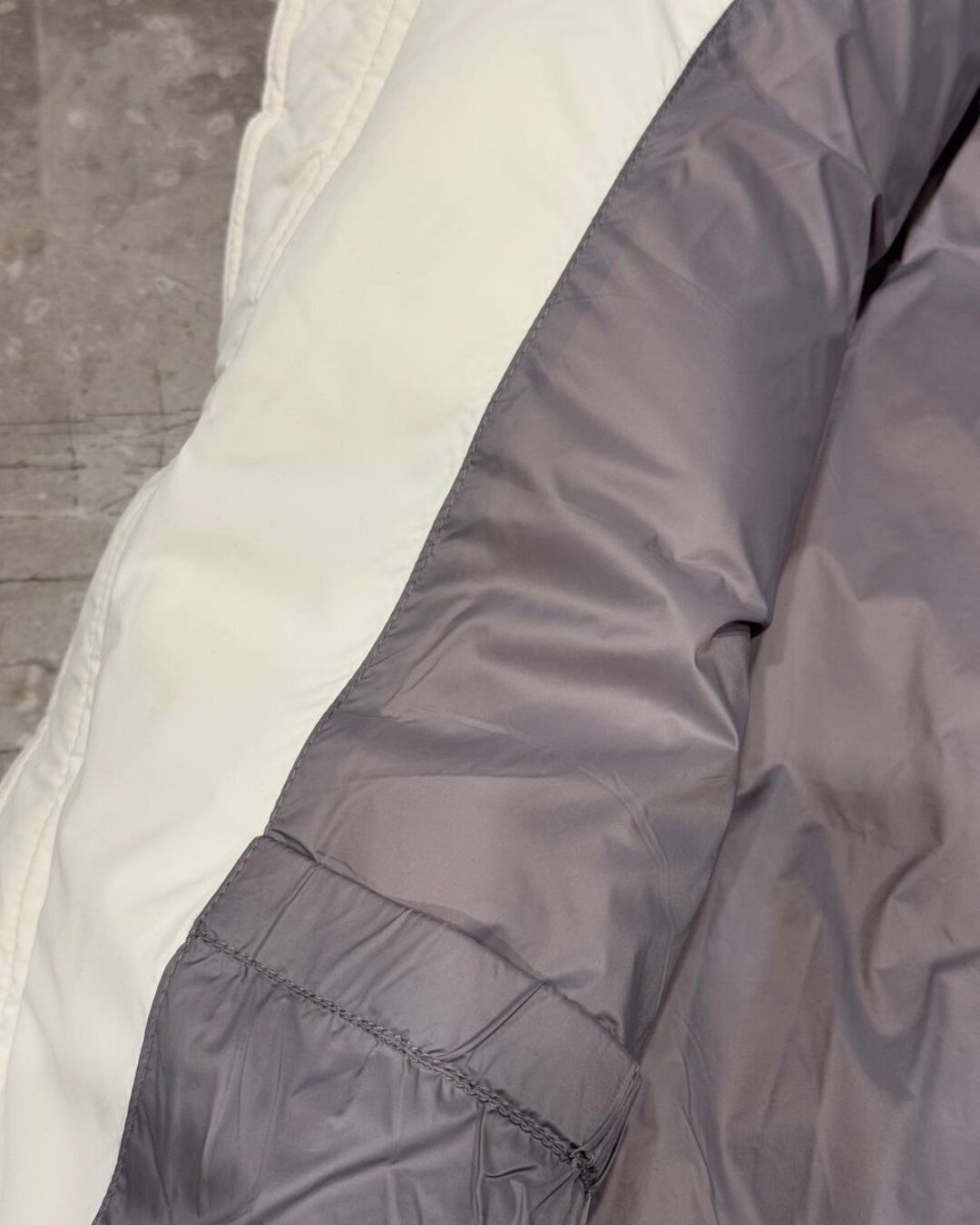 Жилет Canada Goose — изображение 9