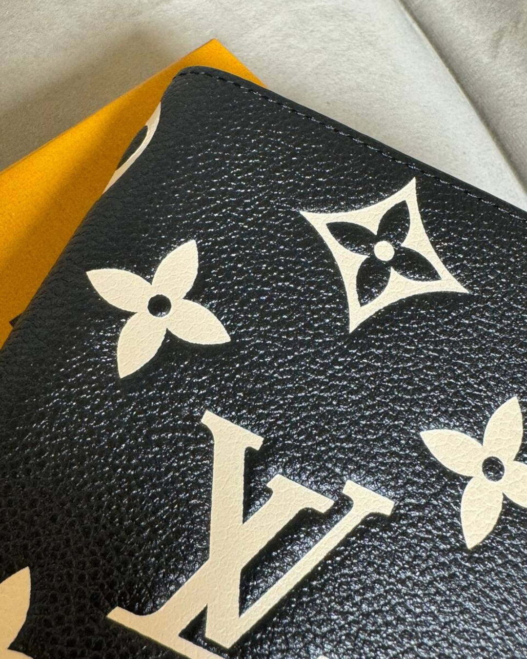 Обложка для паспорта Louis Vuitton (Premium) — изображение 2