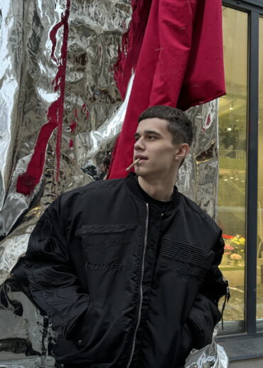 Бомбер Vetements