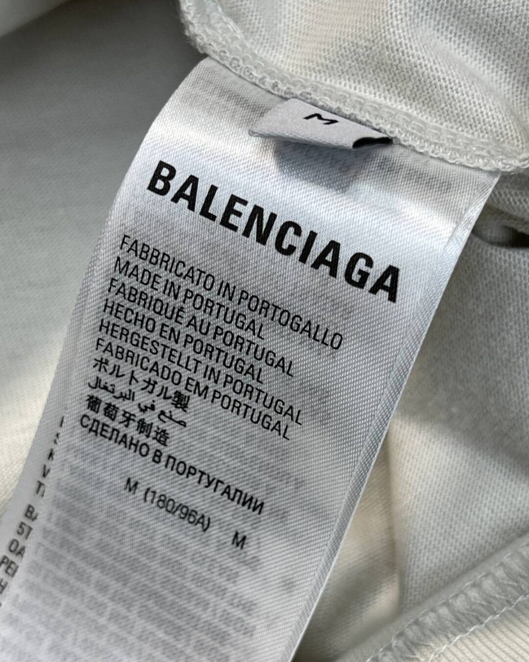 Футболка Balenciaga — изображение 8