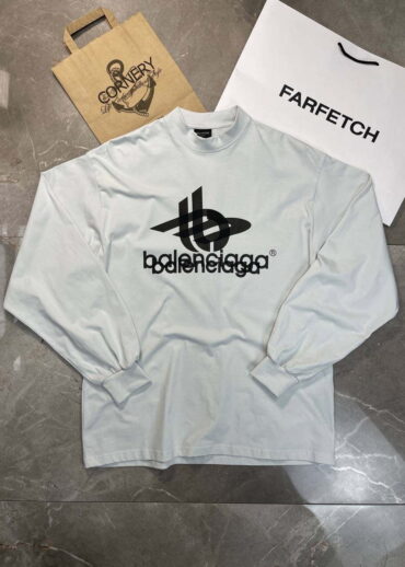 Кофта Balenciaga