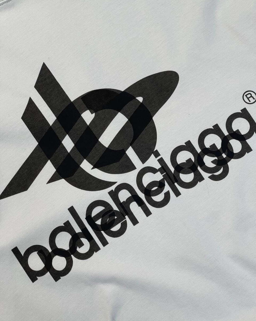 Кофта Balenciaga — изображение 4