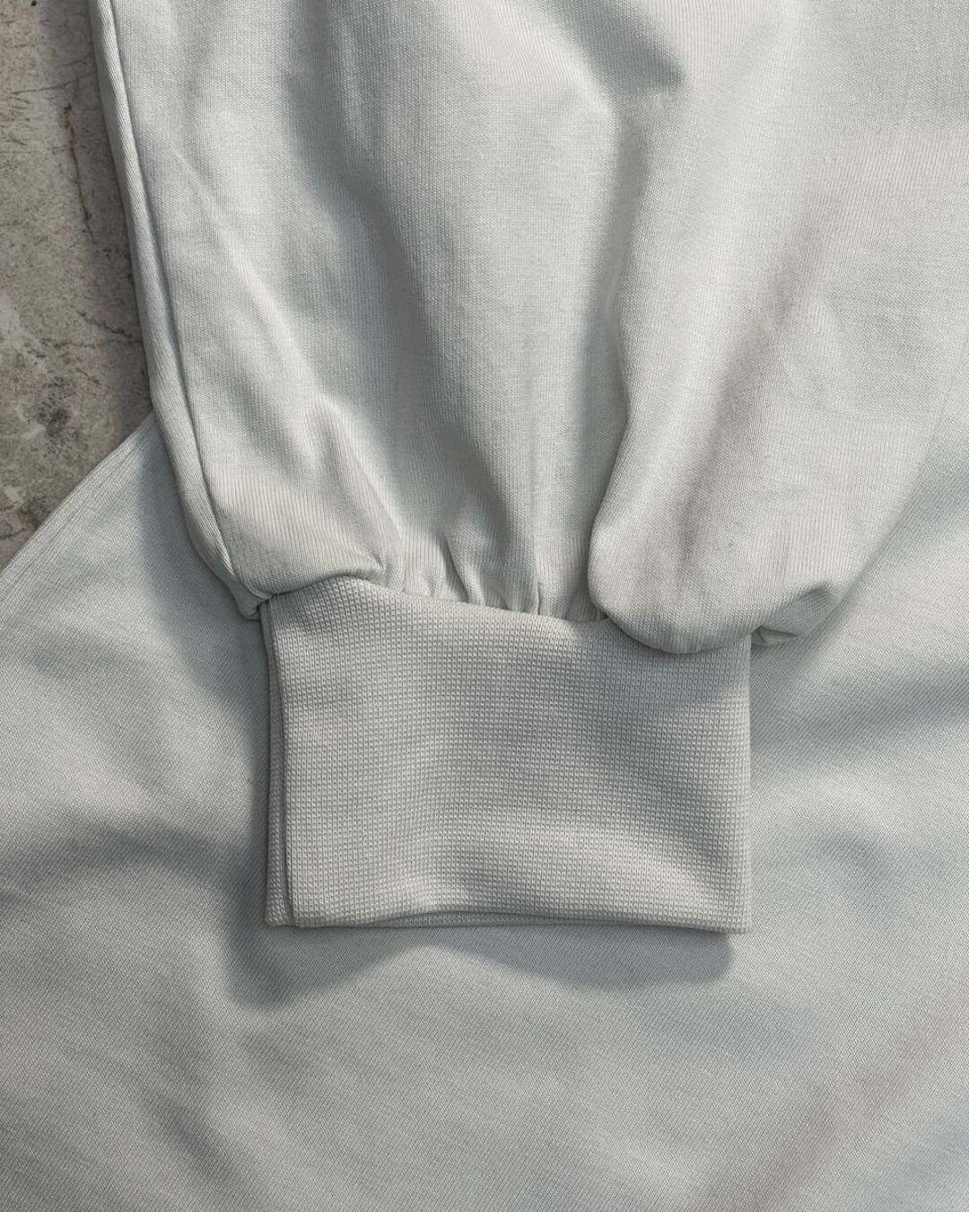 Кофта Balenciaga — изображение 9