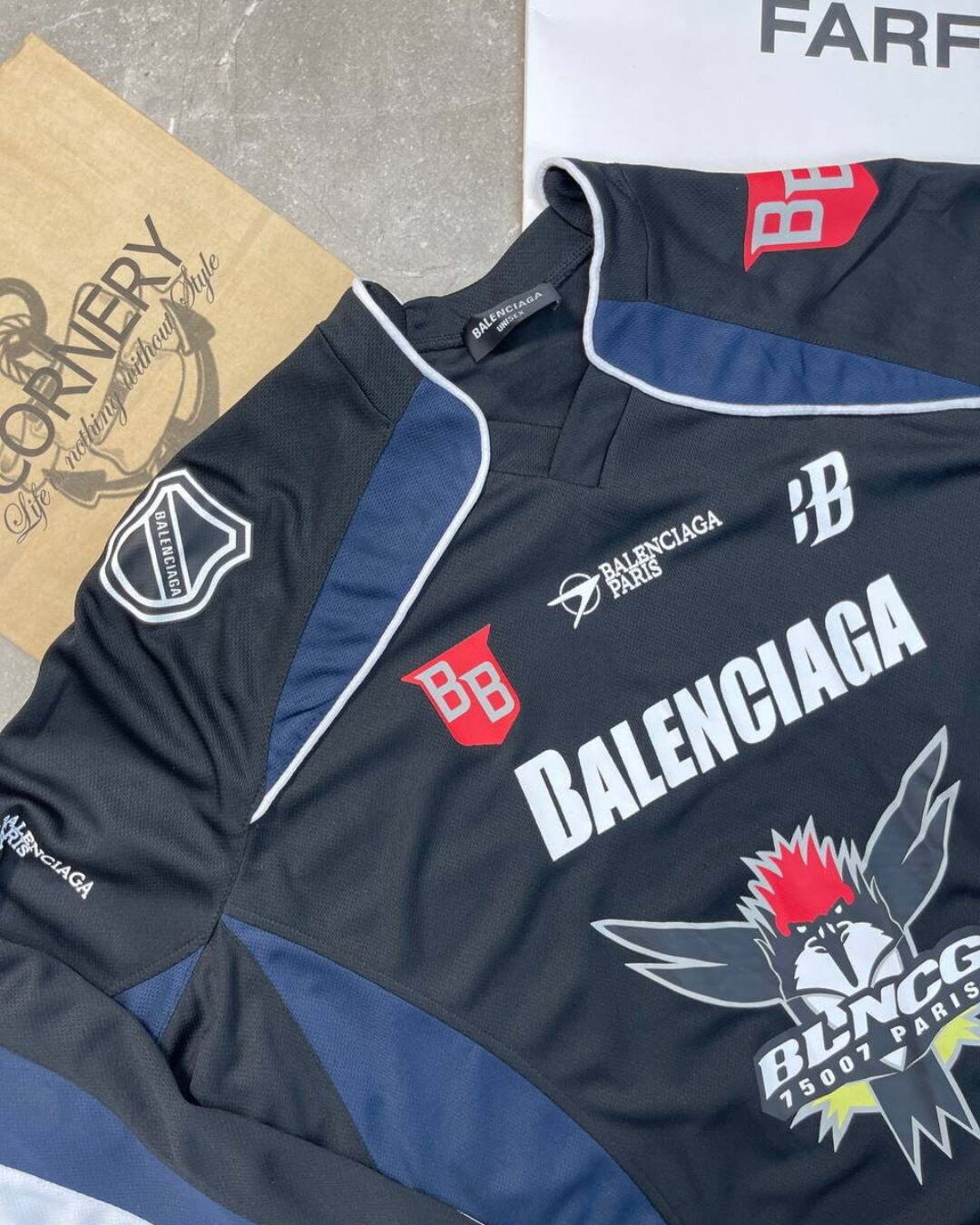 Кофта Balenciaga — изображение 3