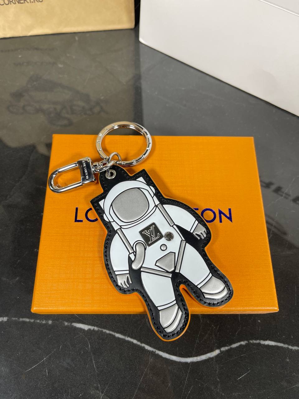 Брелок Louis Vuitton