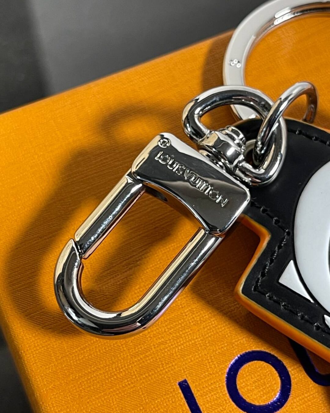 Брелок Louis Vuitton — изображение 6