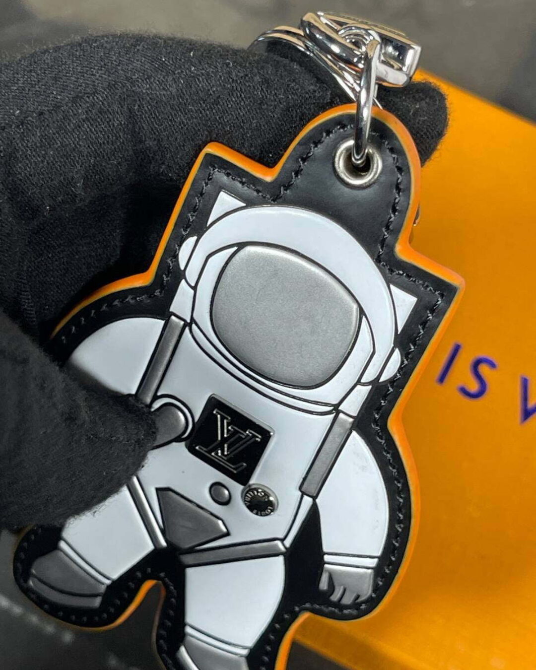 Брелок Louis Vuitton — изображение 8