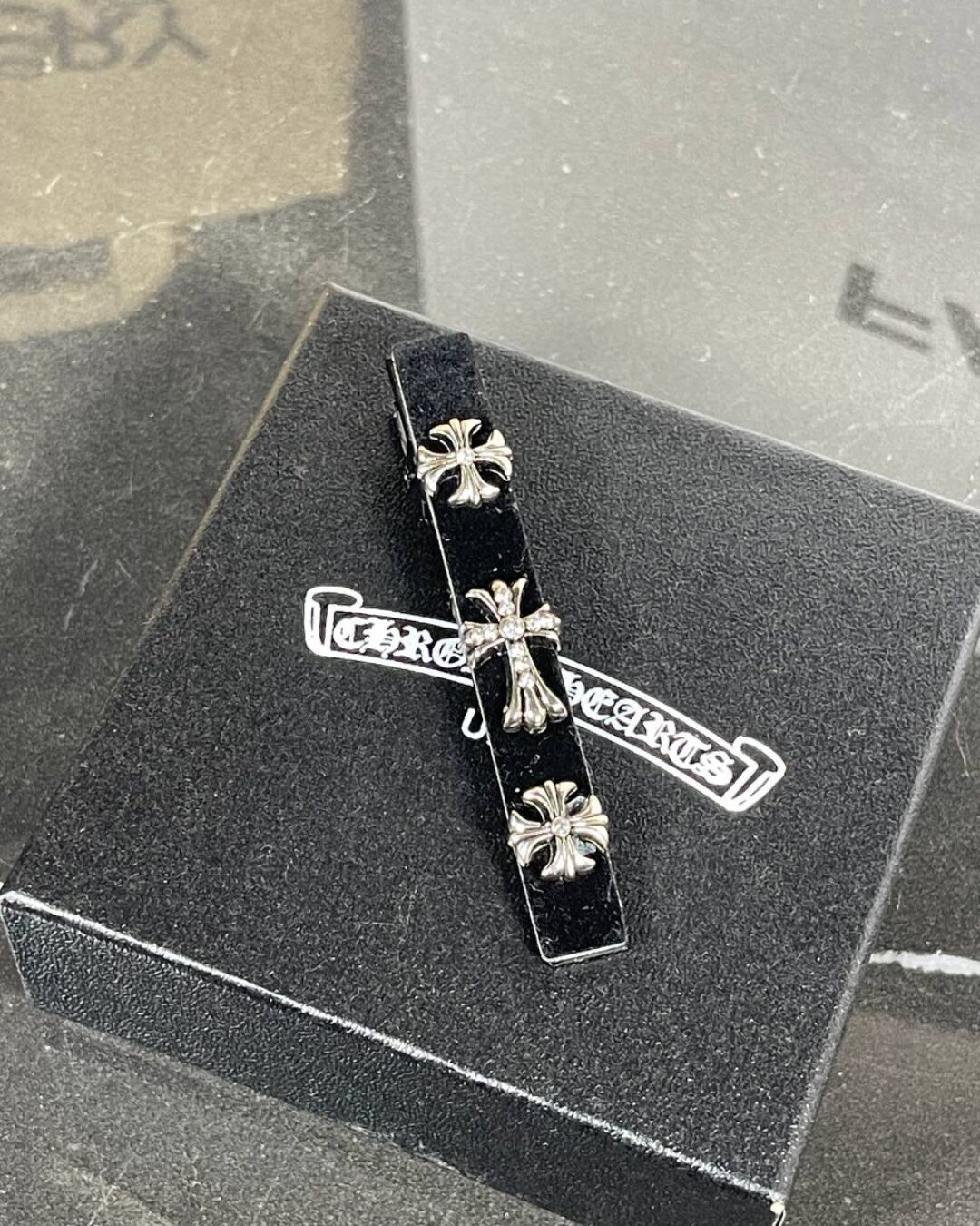 Заколка Chrome Hearts