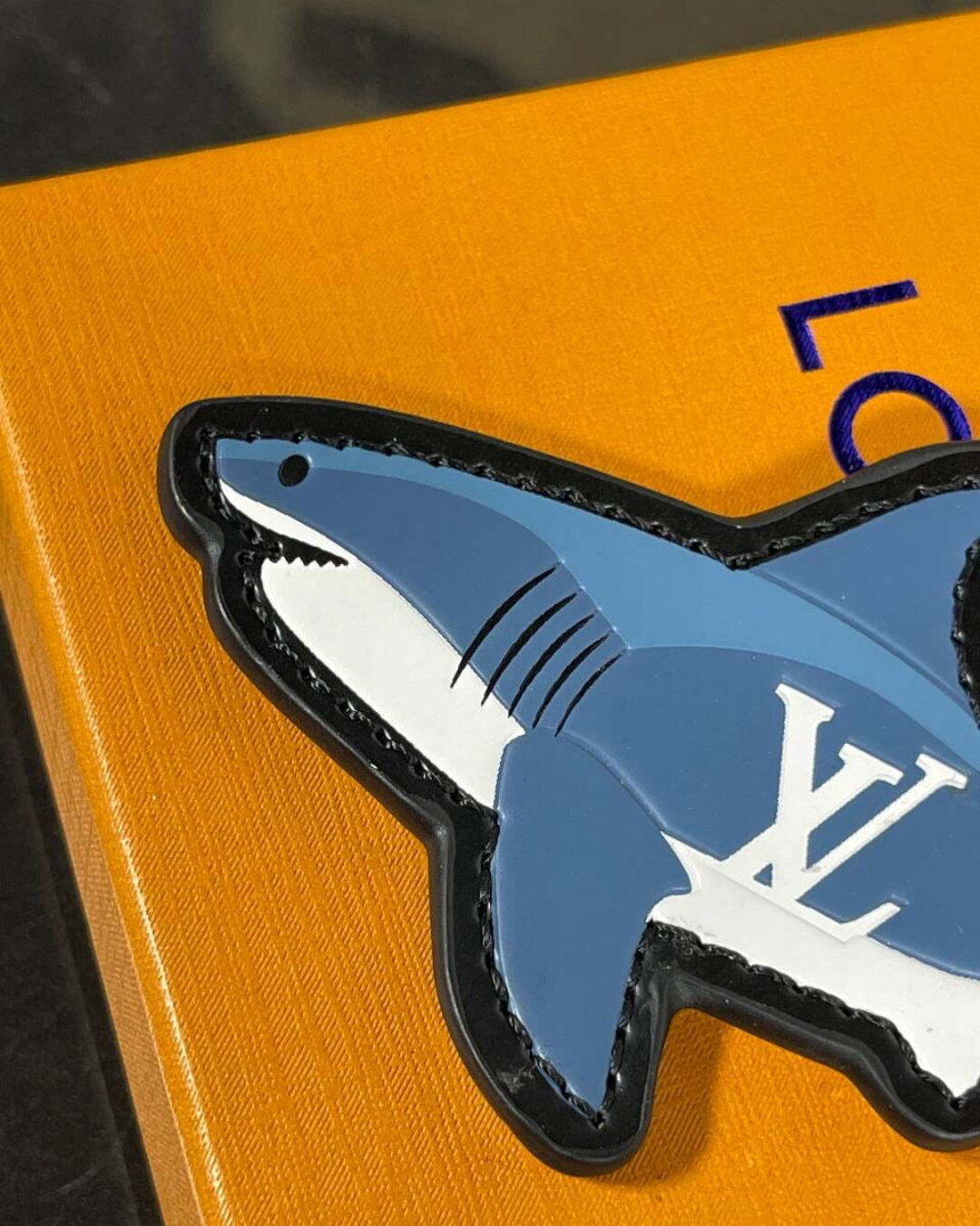 Брелок Louis Vuitton — изображение 2