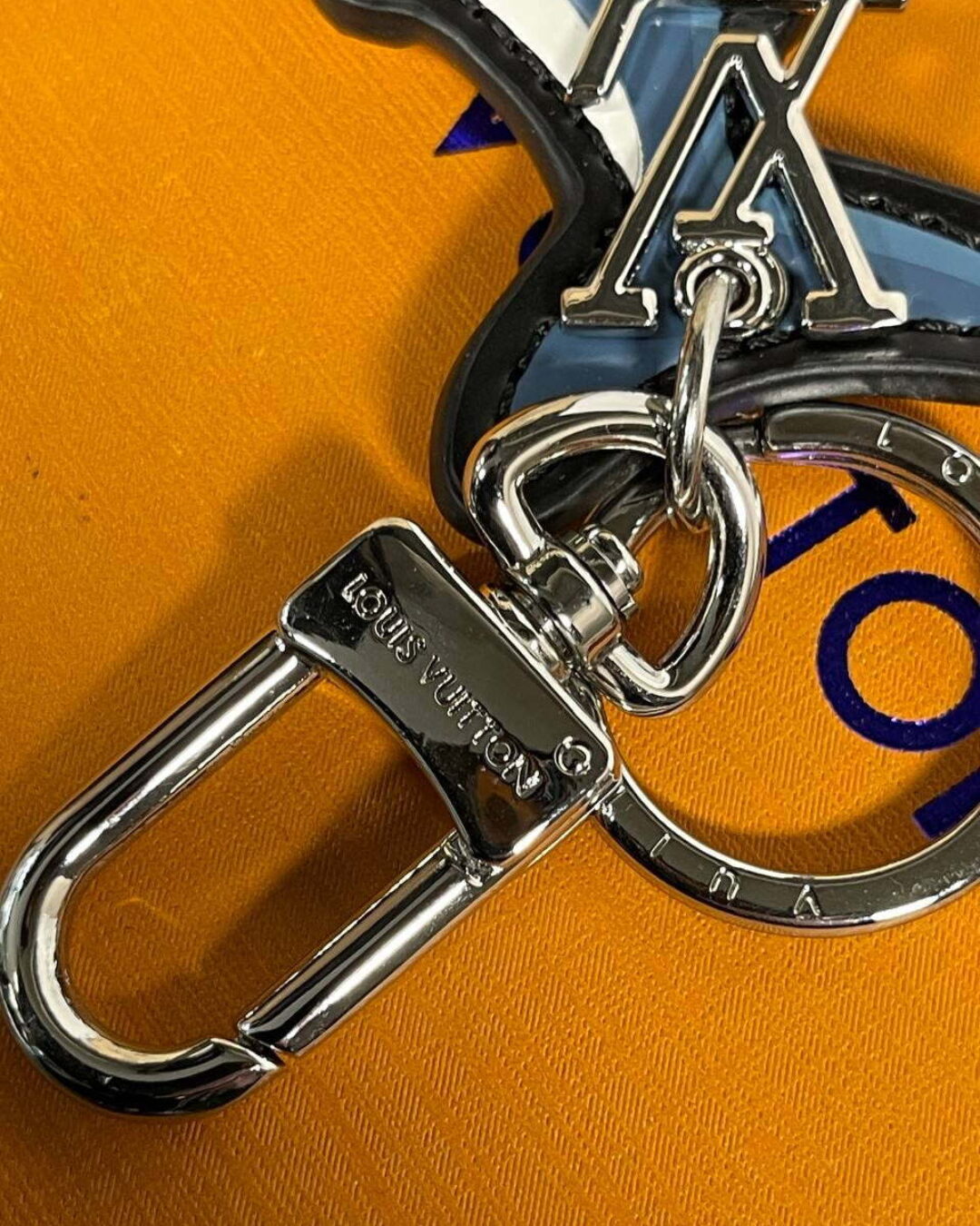 Брелок Louis Vuitton — изображение 5