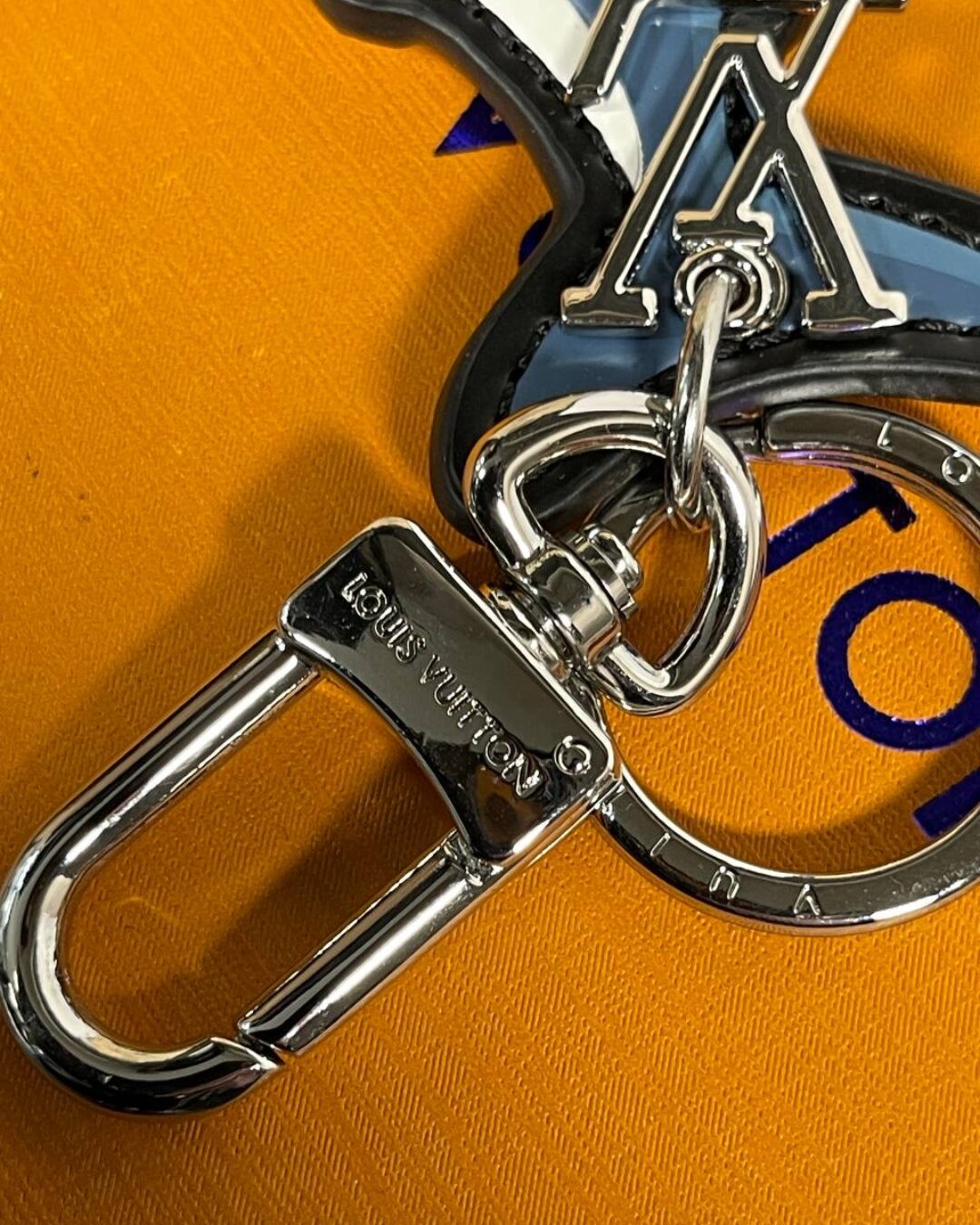 Брелок Louis Vuitton — изображение 5