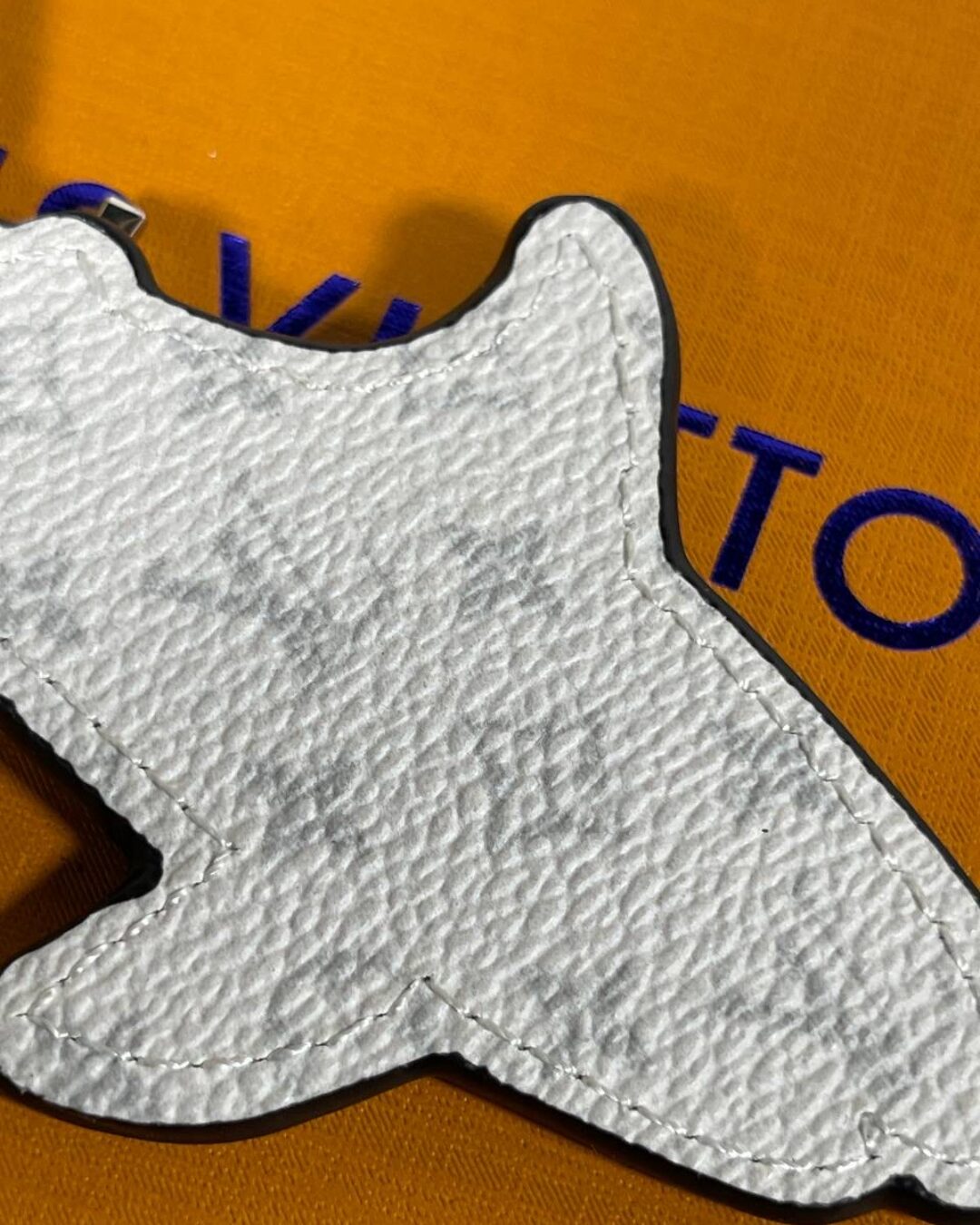 Брелок Louis Vuitton — изображение 7