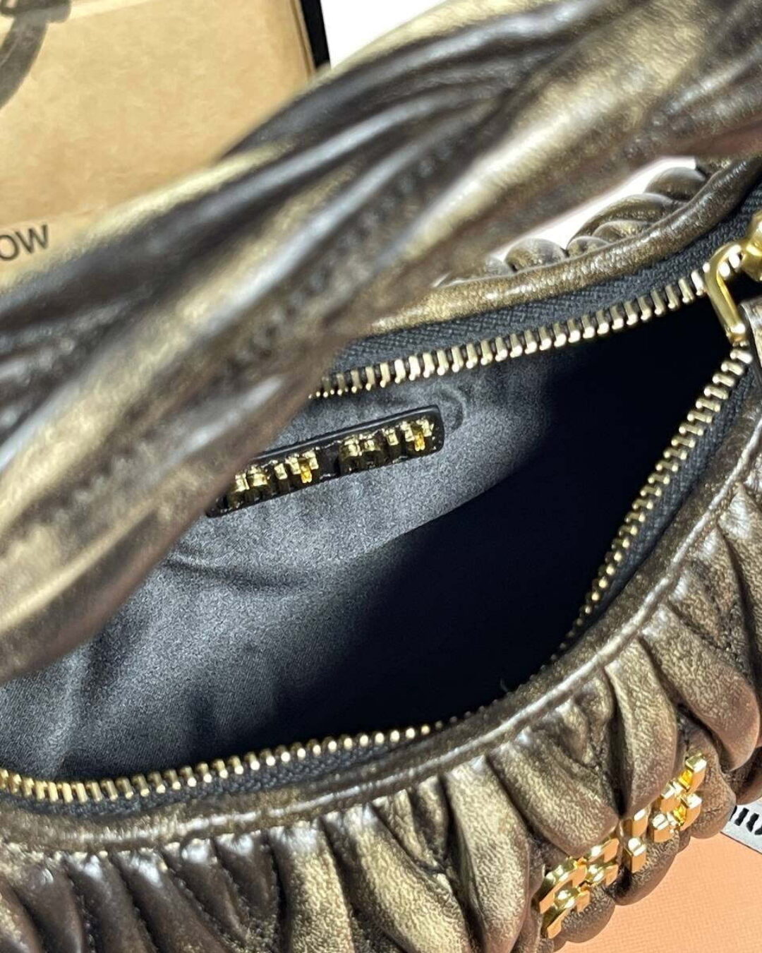 Сумка Miu Miu Wander Hobo — изображение 8