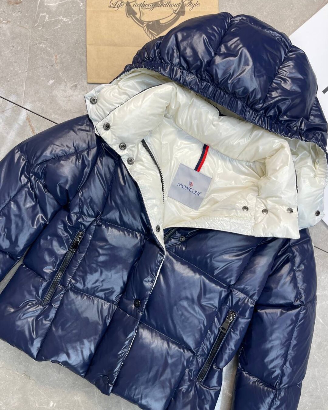 Пуховик Moncler Kids — изображение 3