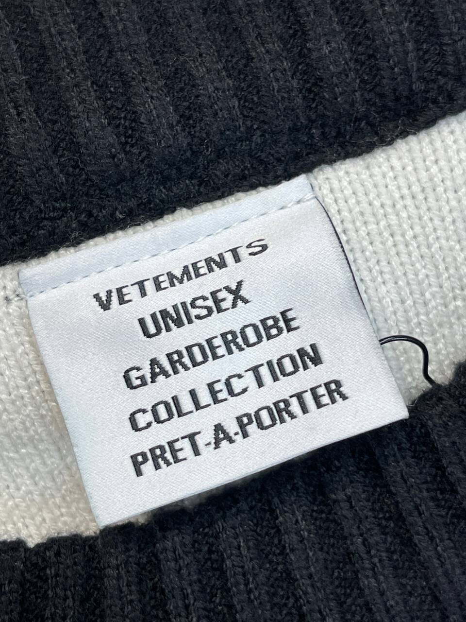 Свитер Vetements — фото 7