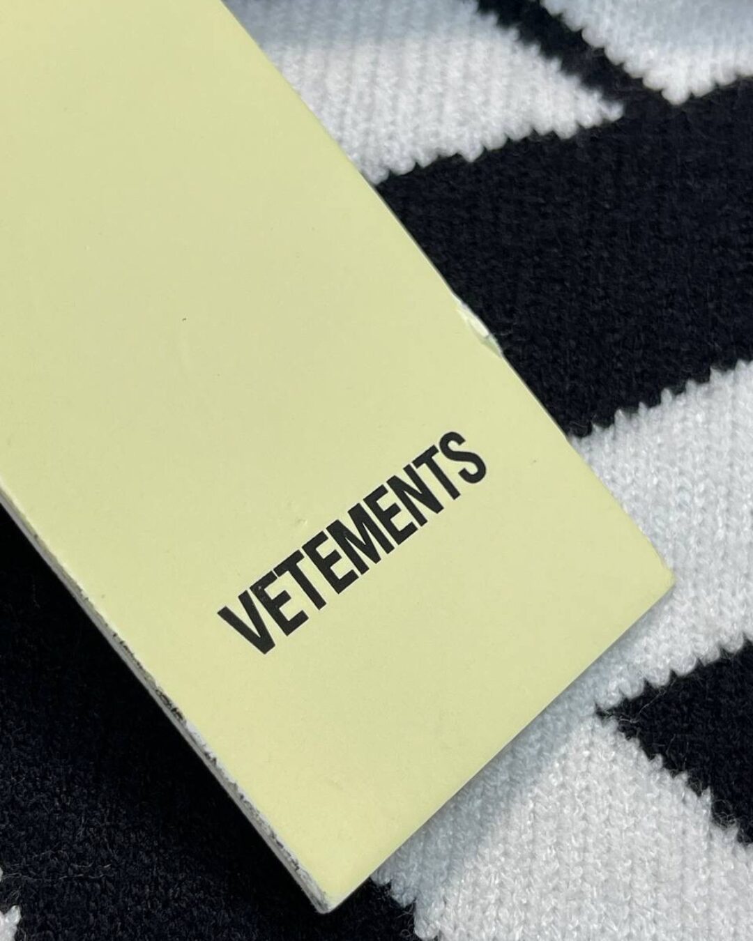Свитер Vetements — изображение 8